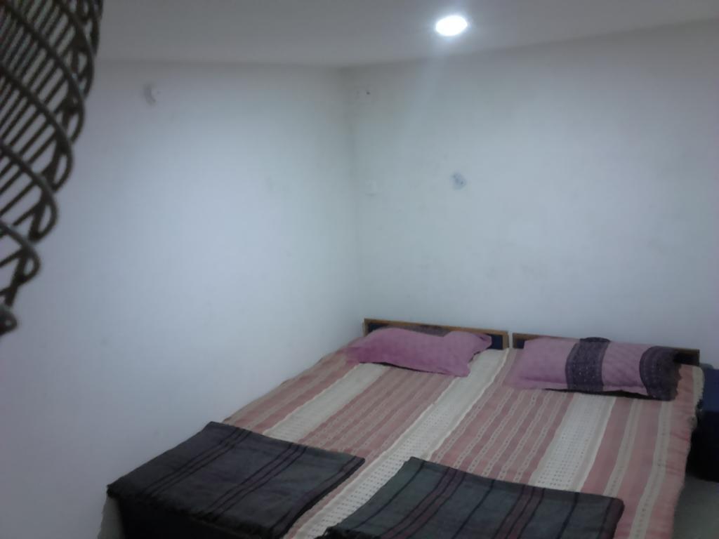 Leela Guest House Βαρανάσι Δωμάτιο φωτογραφία